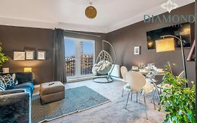 Edinburgh, 2Bed Apt, Sea View Free Parking Leisure Or Business